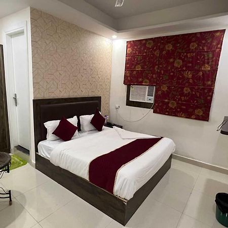ניו דלהי Hotel O Alpha Stay מראה חיצוני תמונה