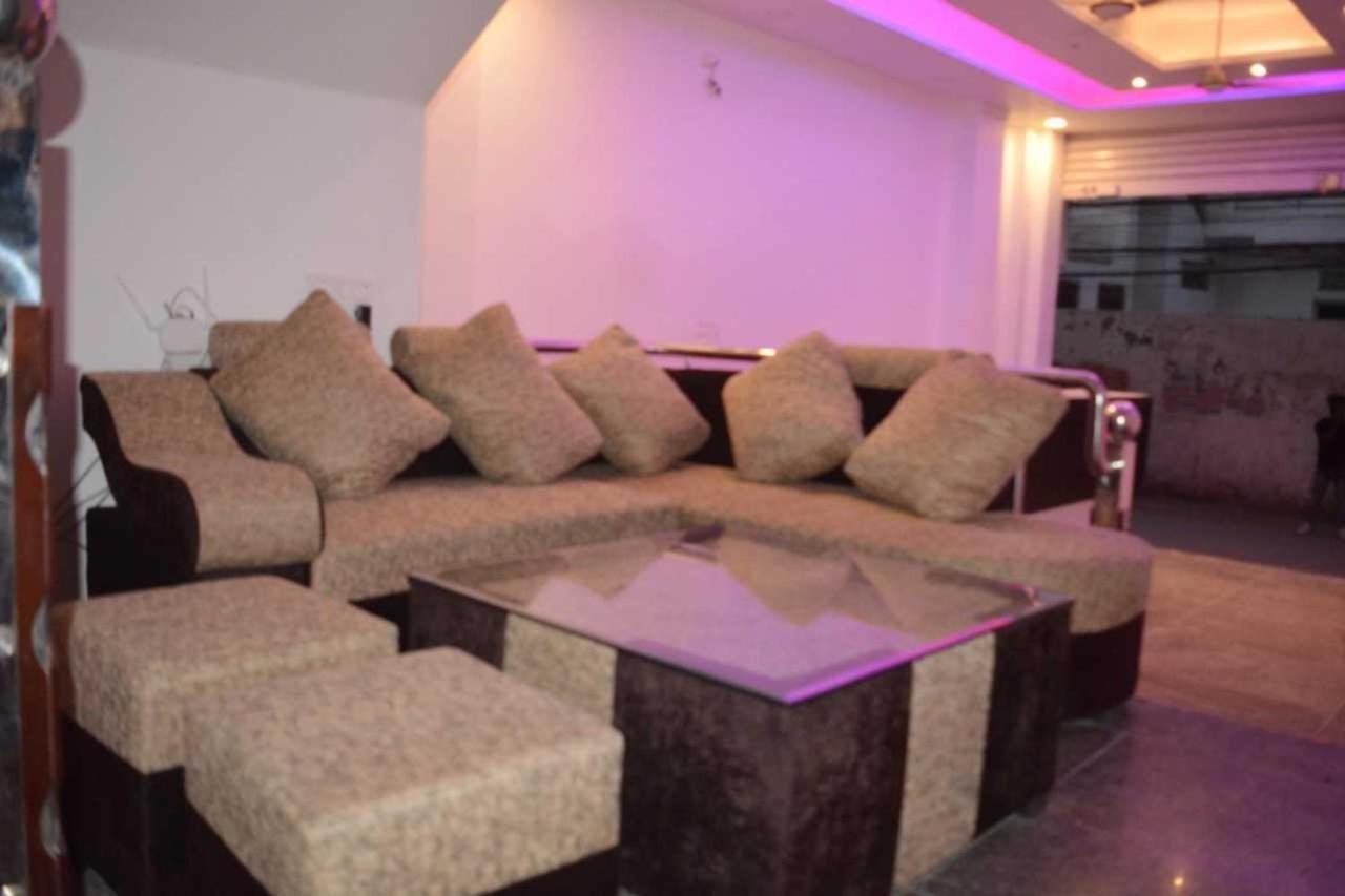 ניו דלהי Hotel O Alpha Stay מראה חיצוני תמונה