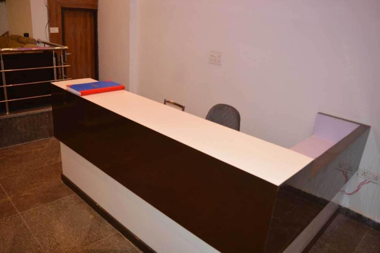 ניו דלהי Hotel O Alpha Stay מראה חיצוני תמונה